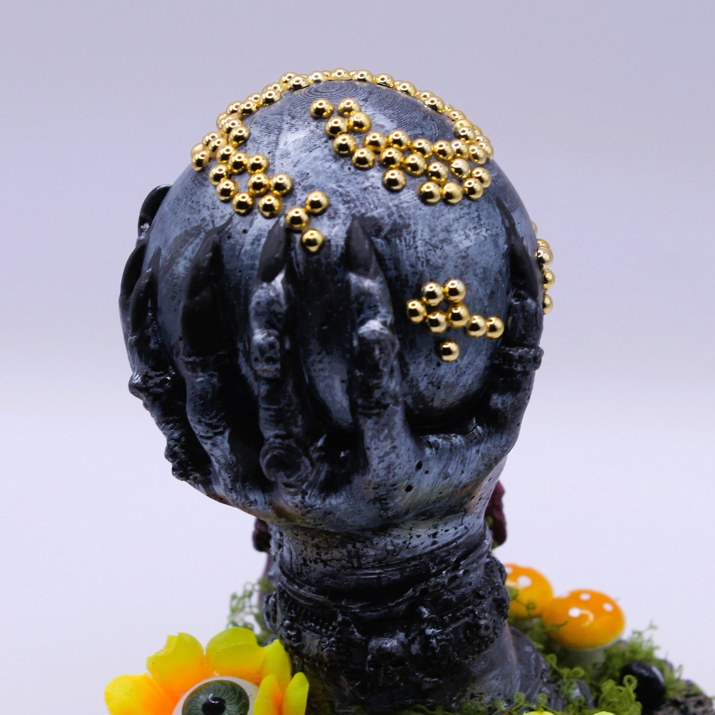 The Collector’s Curse magic ball