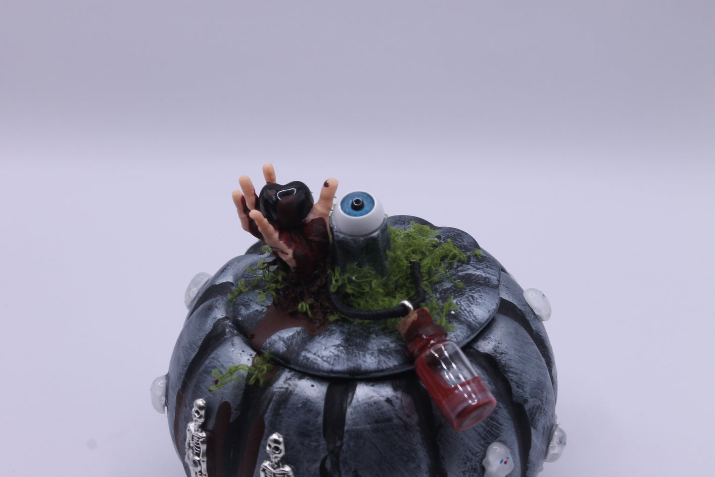 Ghoul Ghourd container with glow in the dark ghost