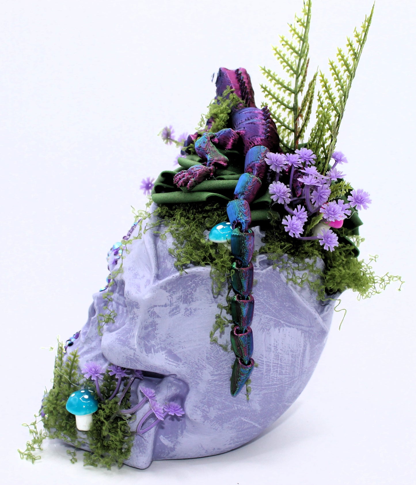 Lizard Bloom Skull Decor