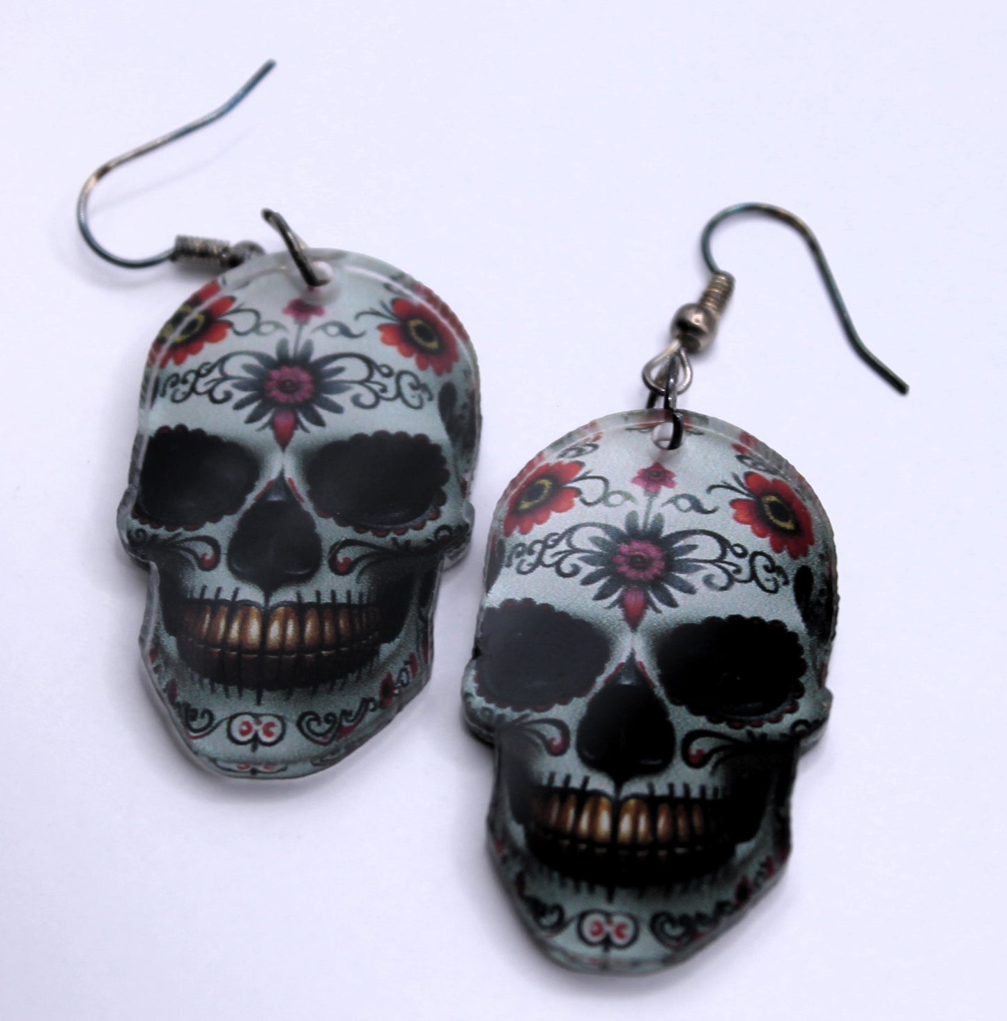 Red Floral Shadow Skull