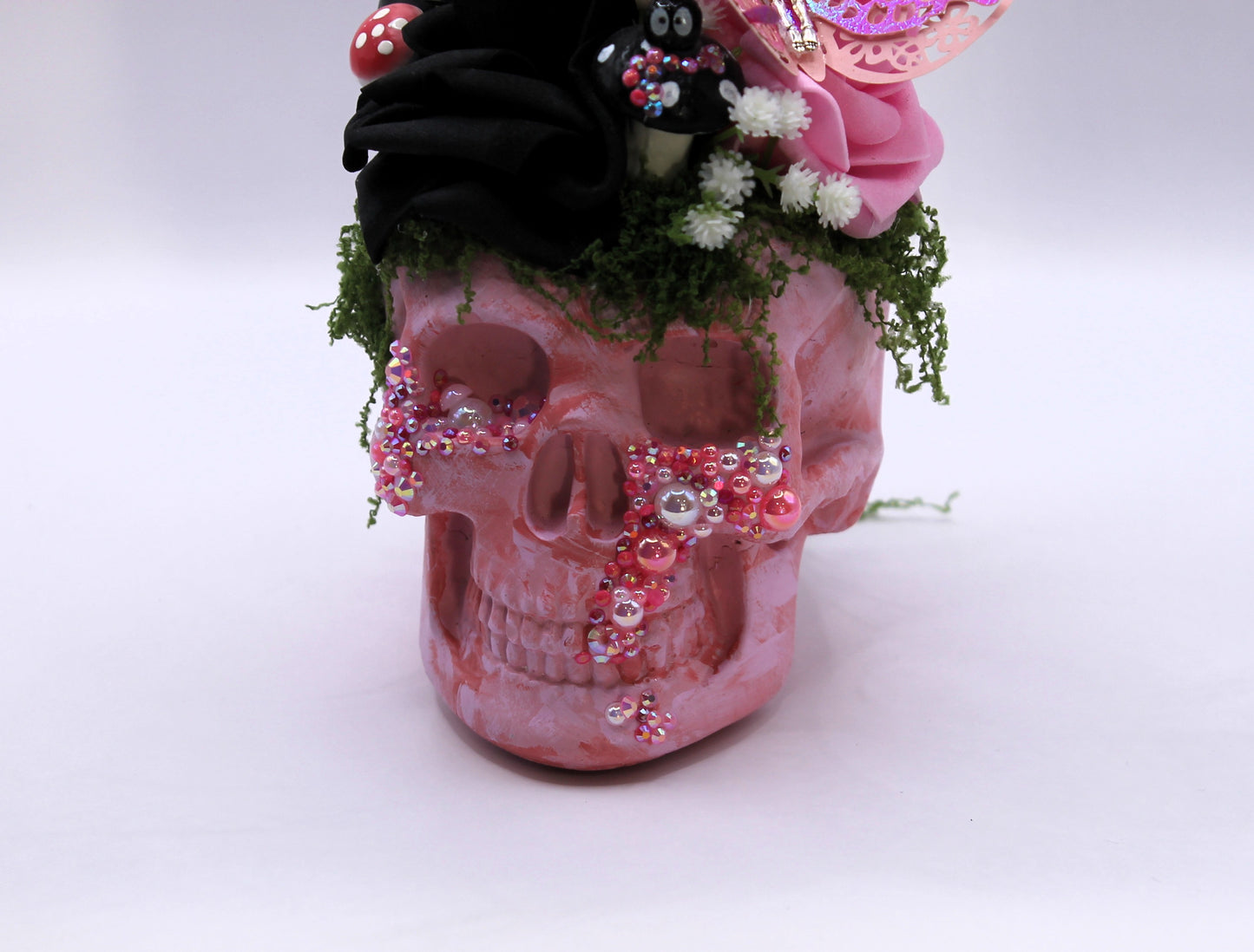 Blush of the Damned Skull Macabre Decor