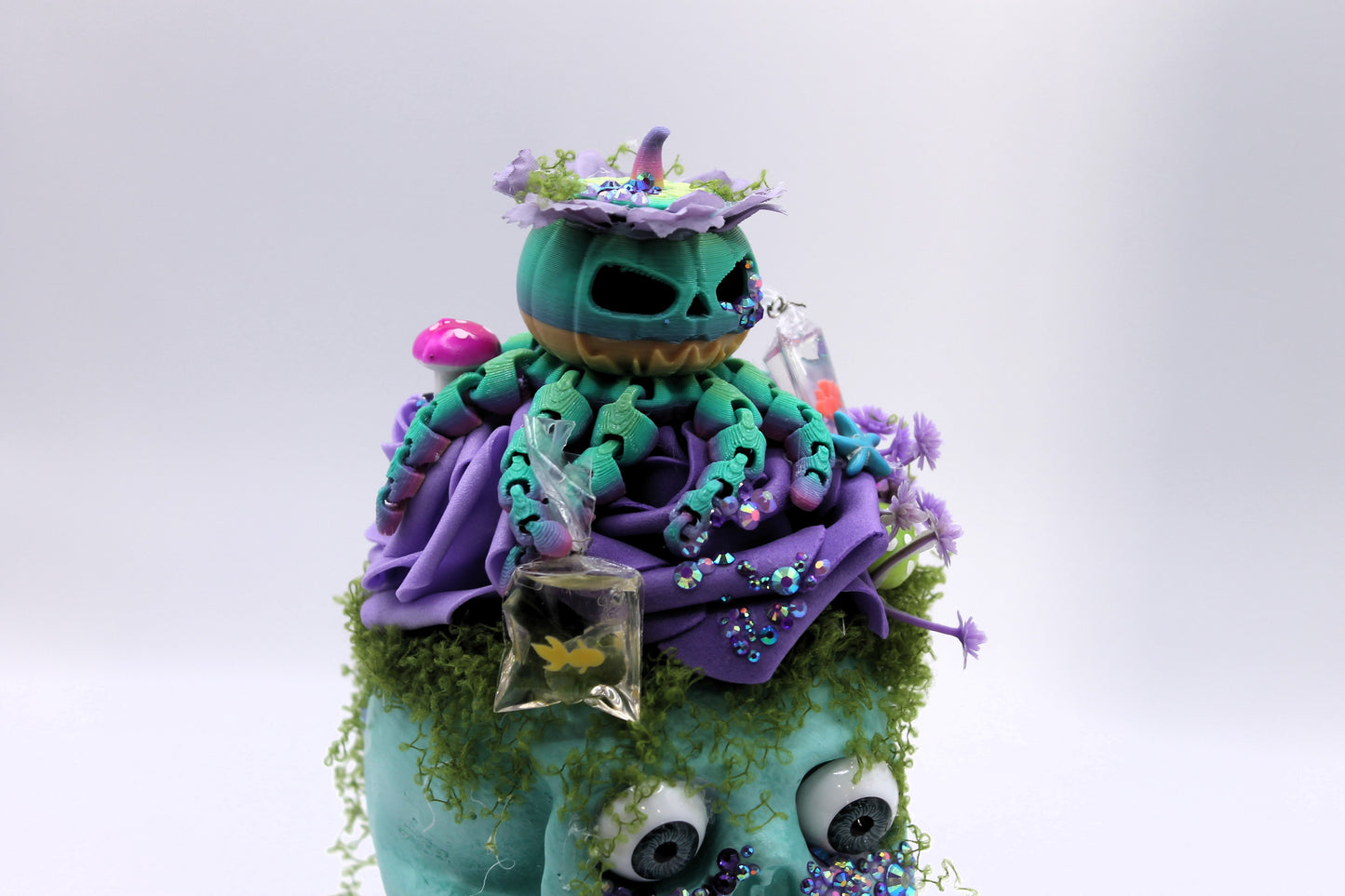 Octoblossom Skull Macabre Decor