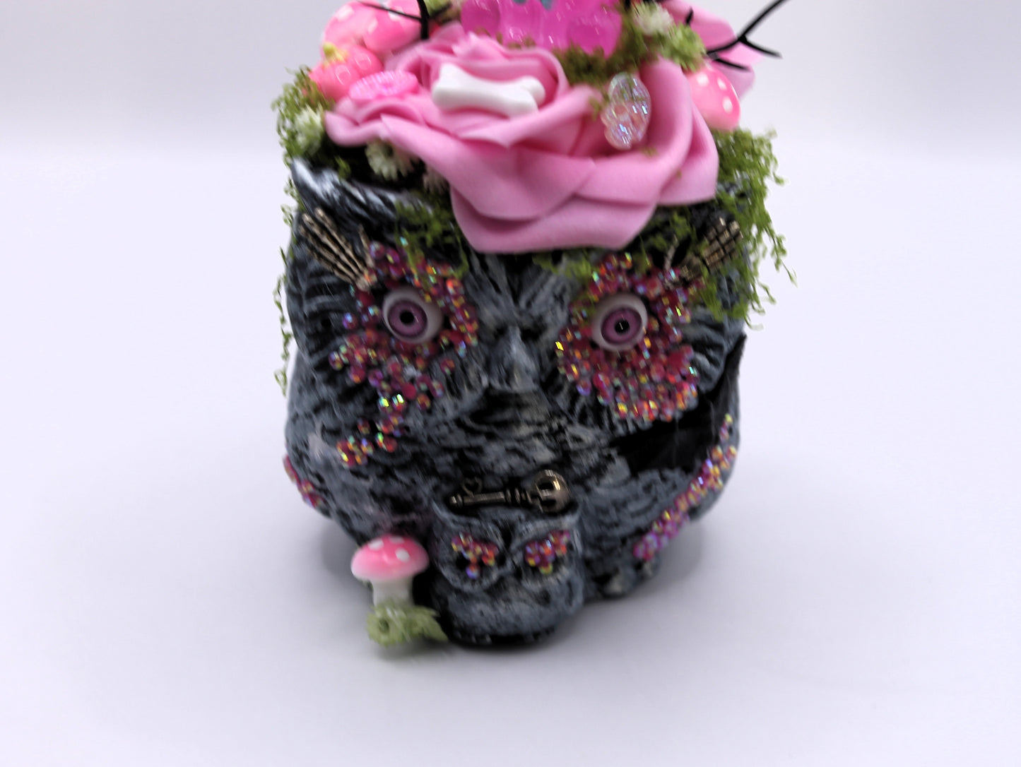 Owloween Princess macabre decor