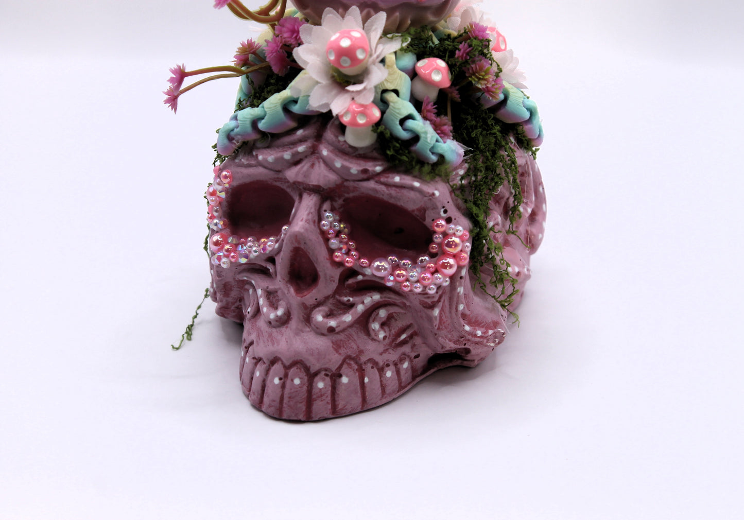 Toadstool Darling skull decor