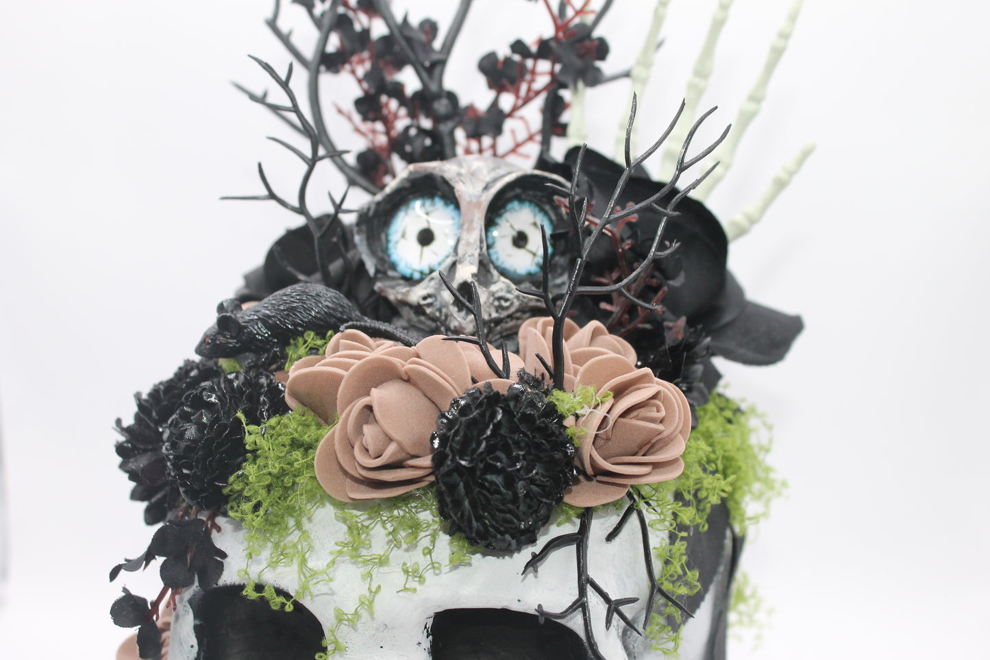 Watcher of the Withered Skull Decor