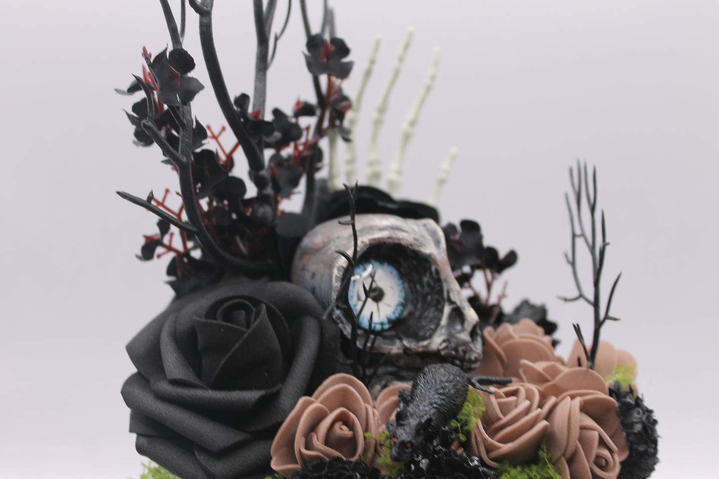 Watcher of the Withered Skull Decor