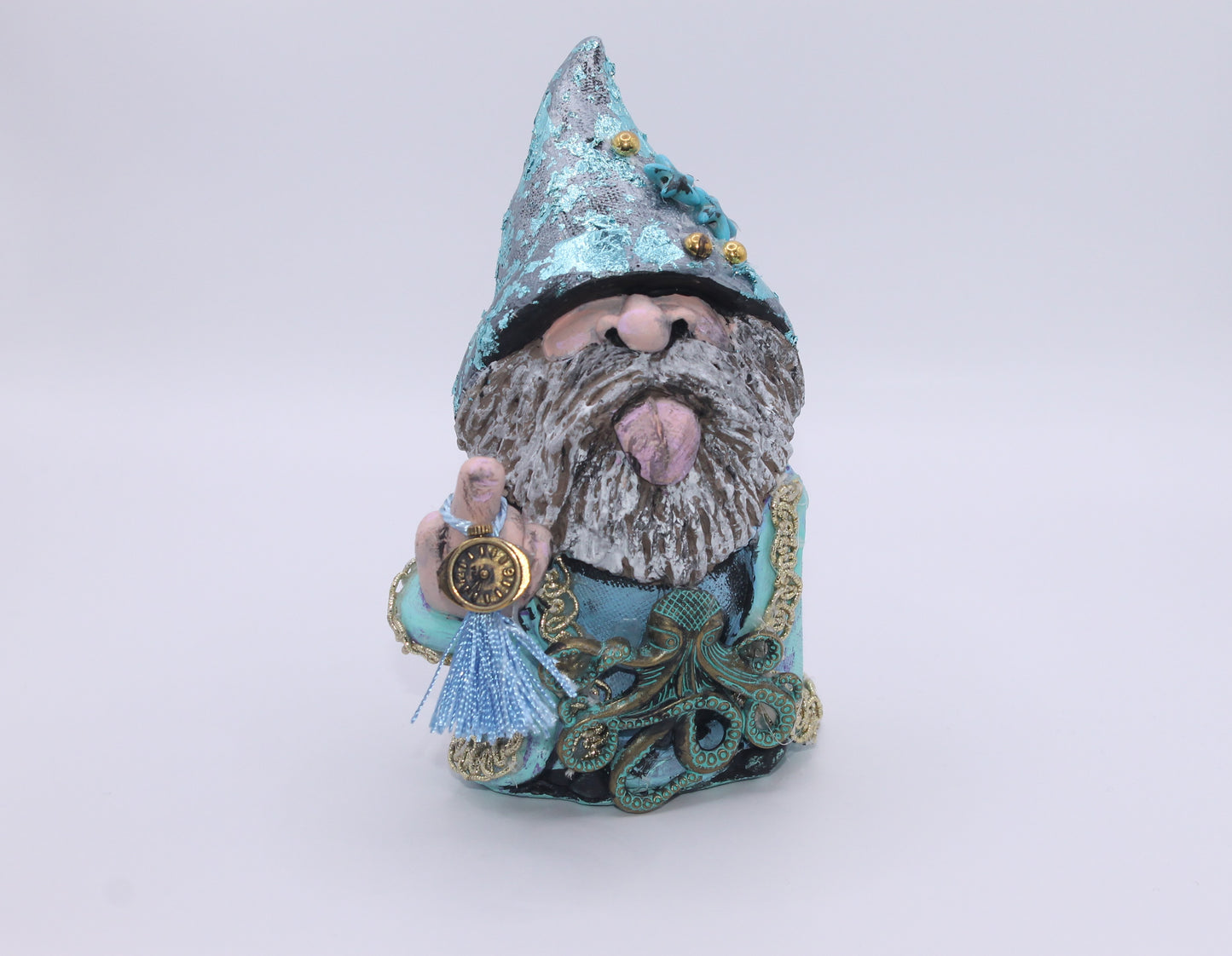 Grumbletide the Salty Seer statue