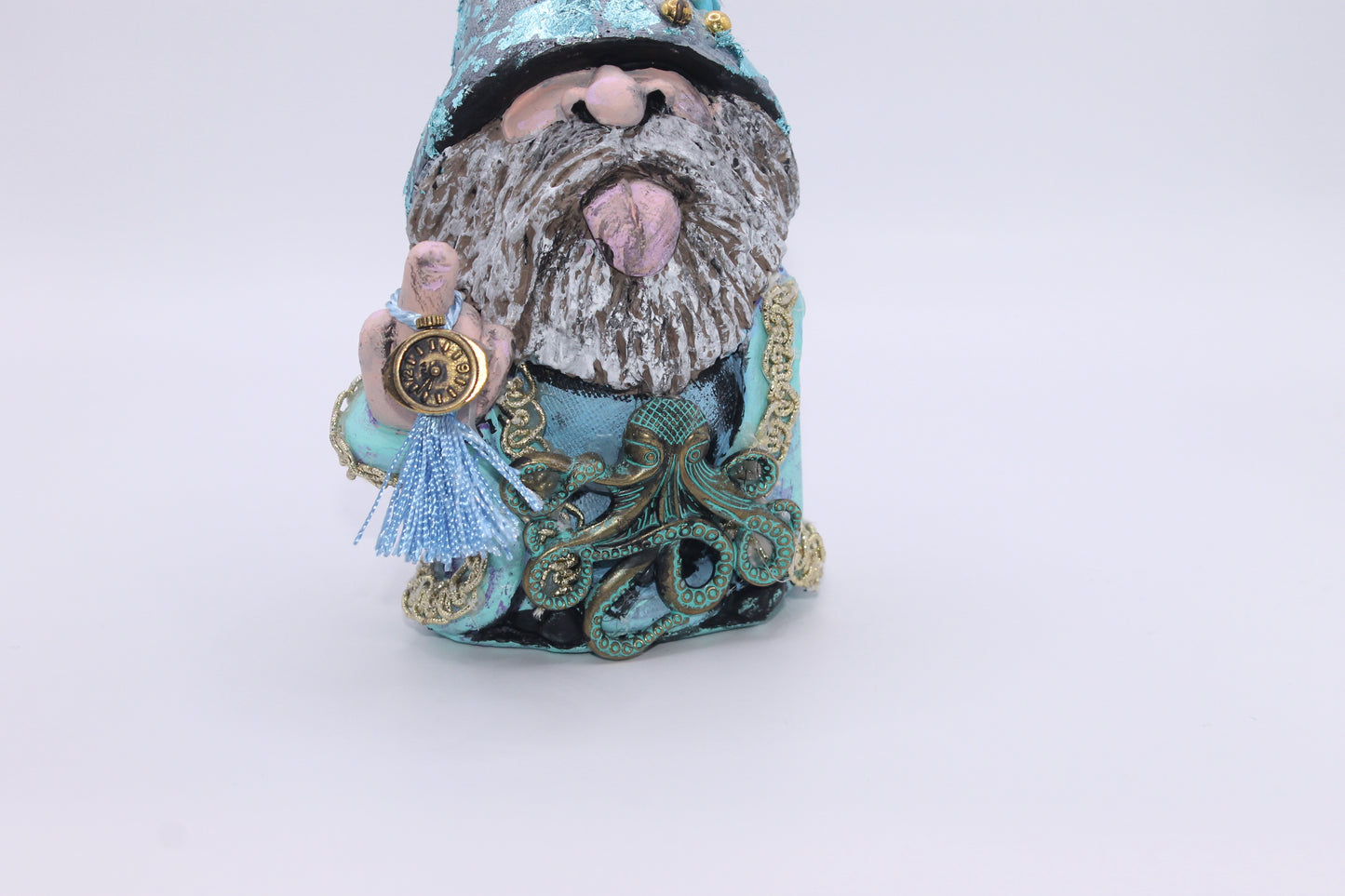 Grumbletide the Salty Seer statue