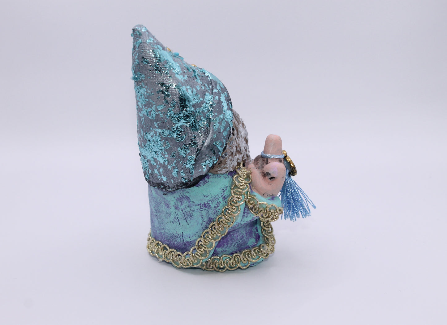 Grumbletide the Salty Seer statue