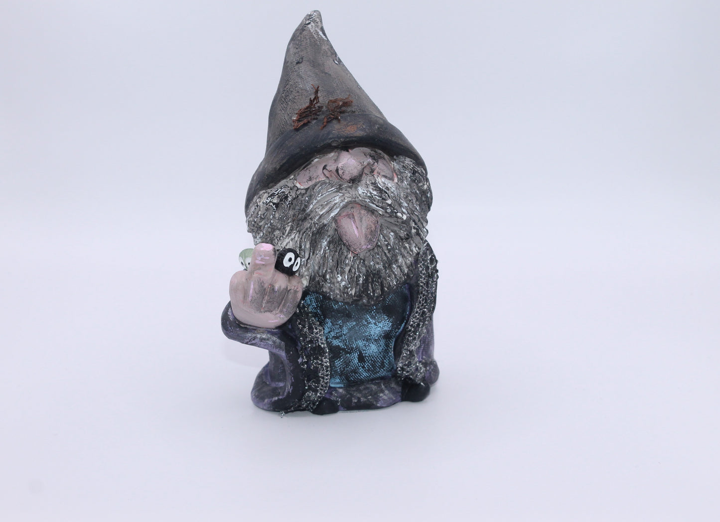 Hex-Off statue