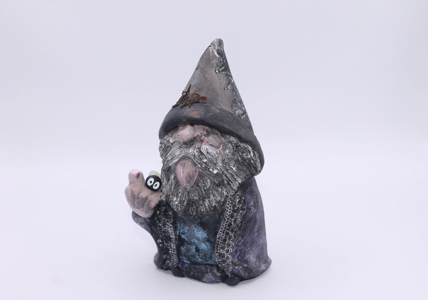 Hex-Off statue