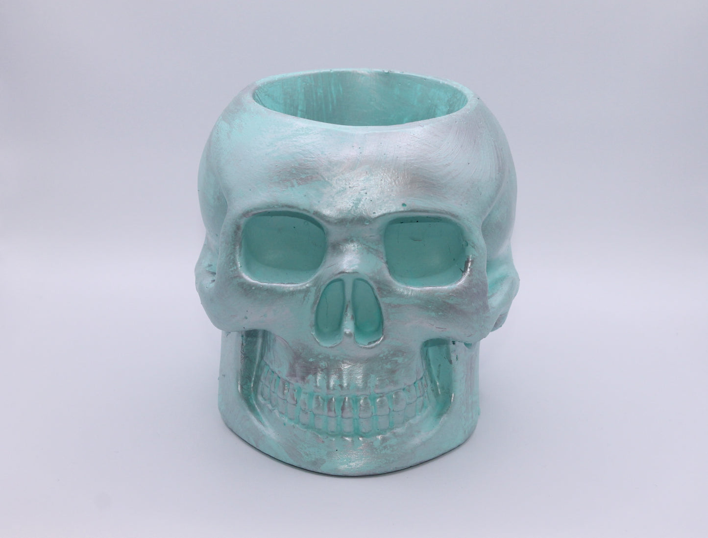 Icy Mint Morbid Majesty skull planter