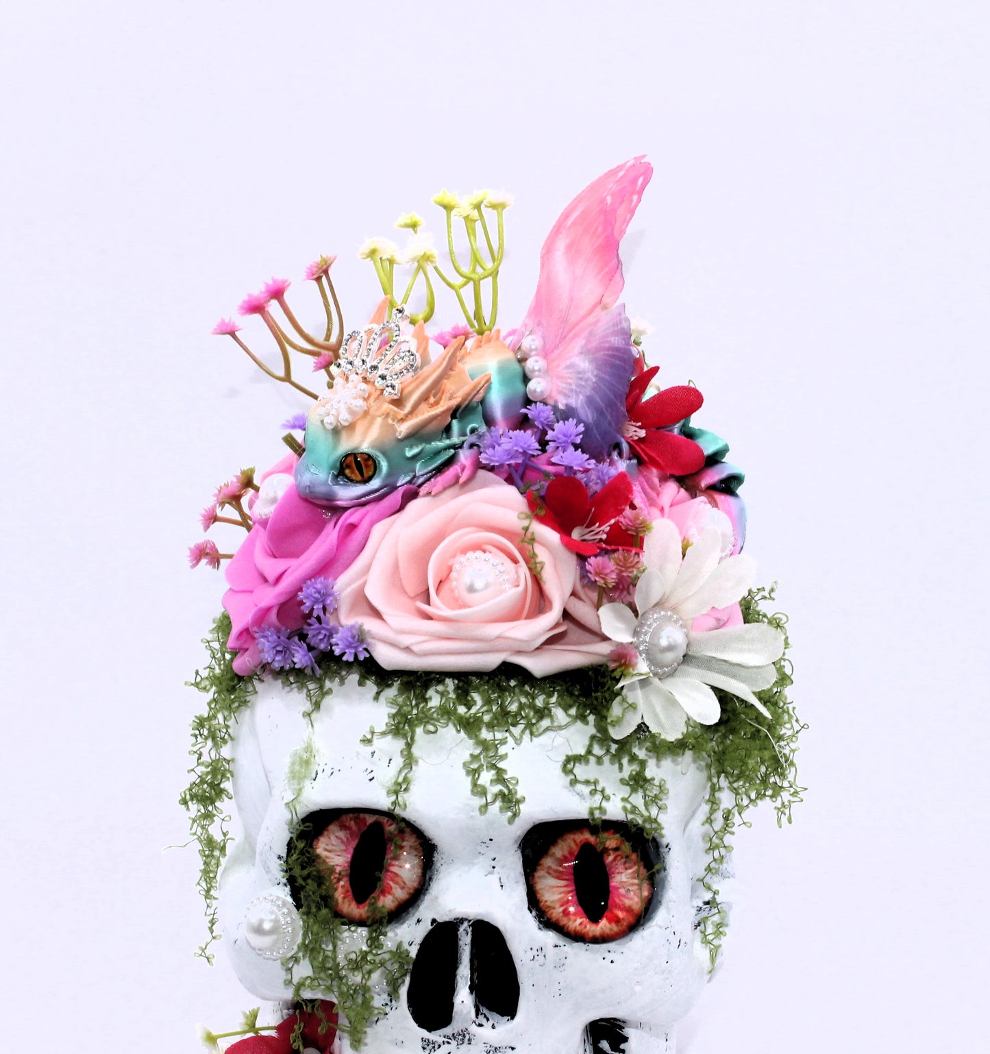 Bloomscale Queen Macabre Skull Decor