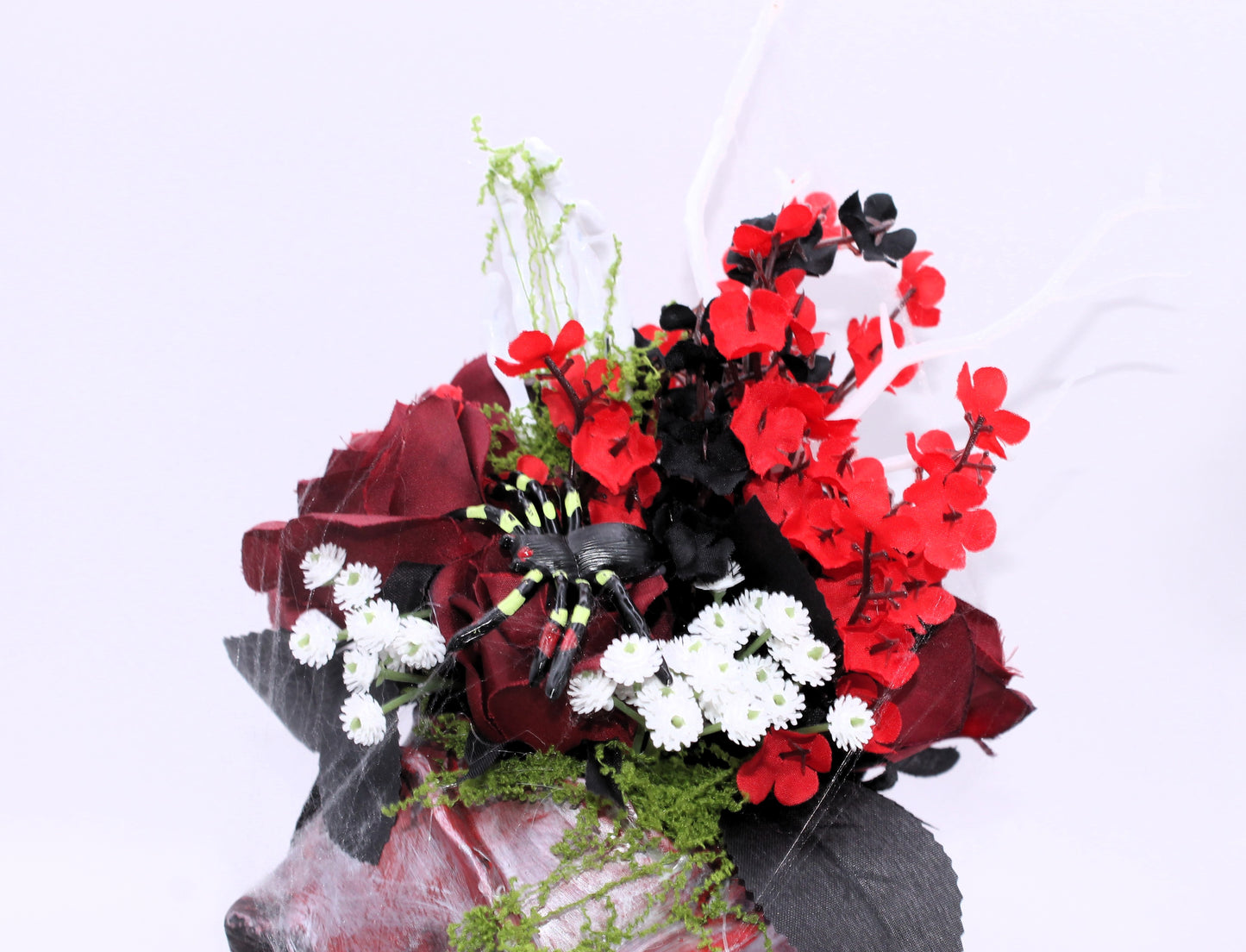 Venom in Bloom Skull Decor