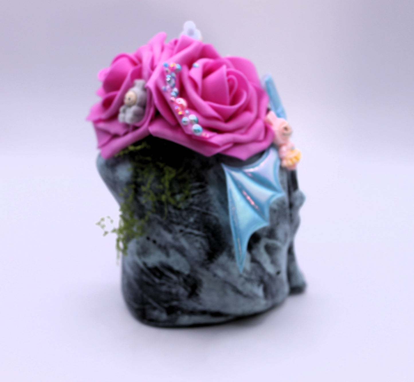 Kawaii Scream Bloom macabre decor