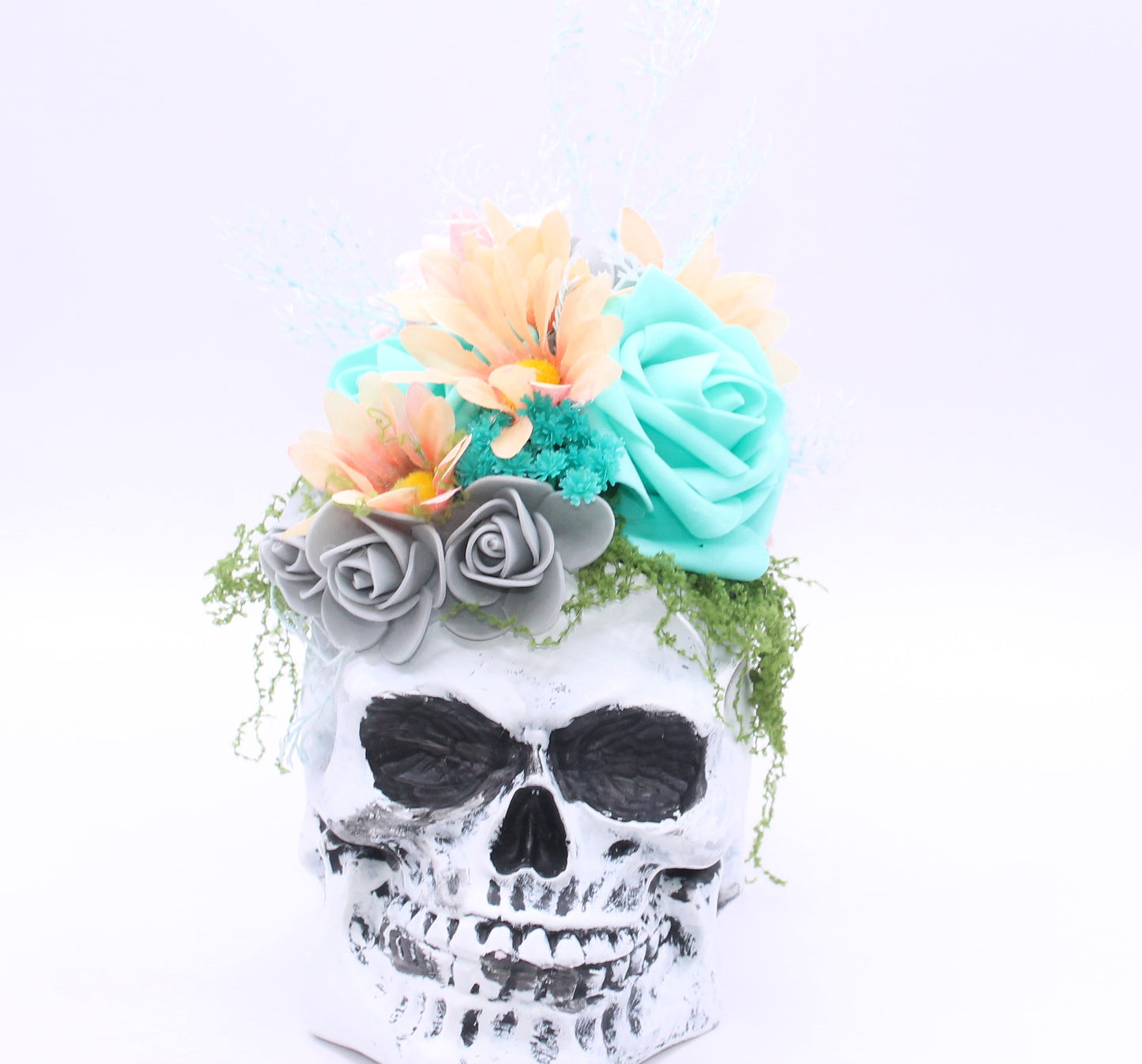 Pastel Remains Skull Decor
