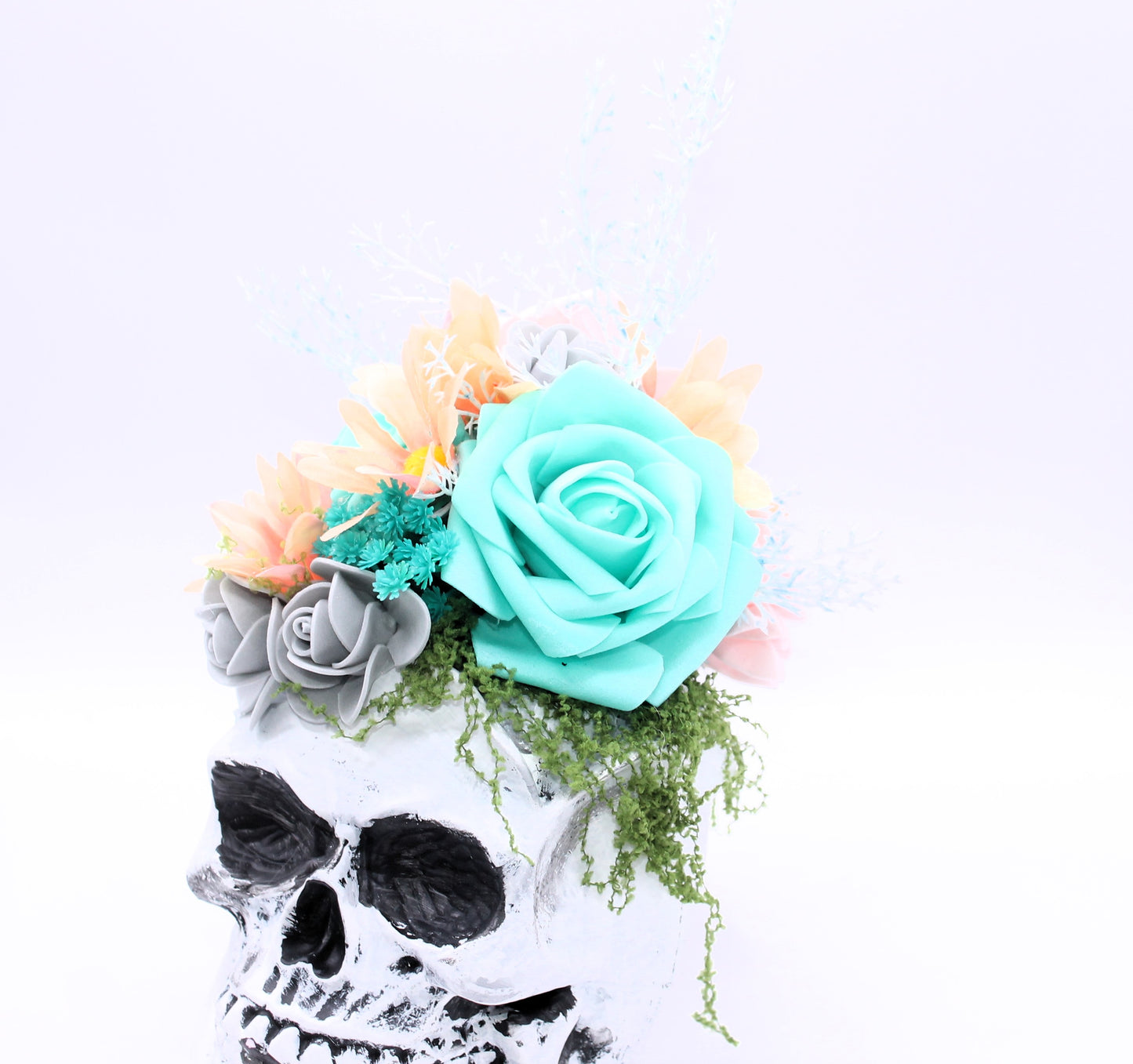Pastel Remains Skull Decor