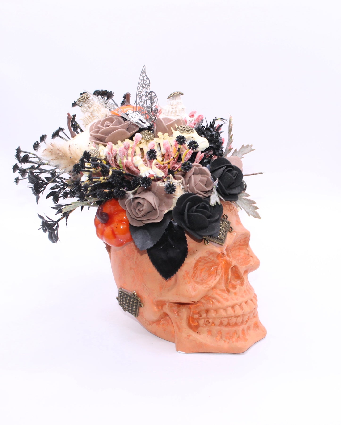 Harvest of the Damned Skull Decor