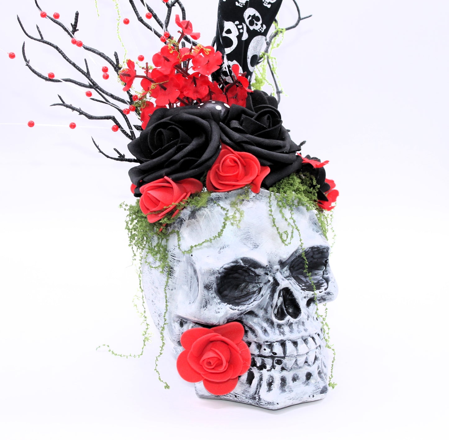 Blood Rose Ritual Skull Decor