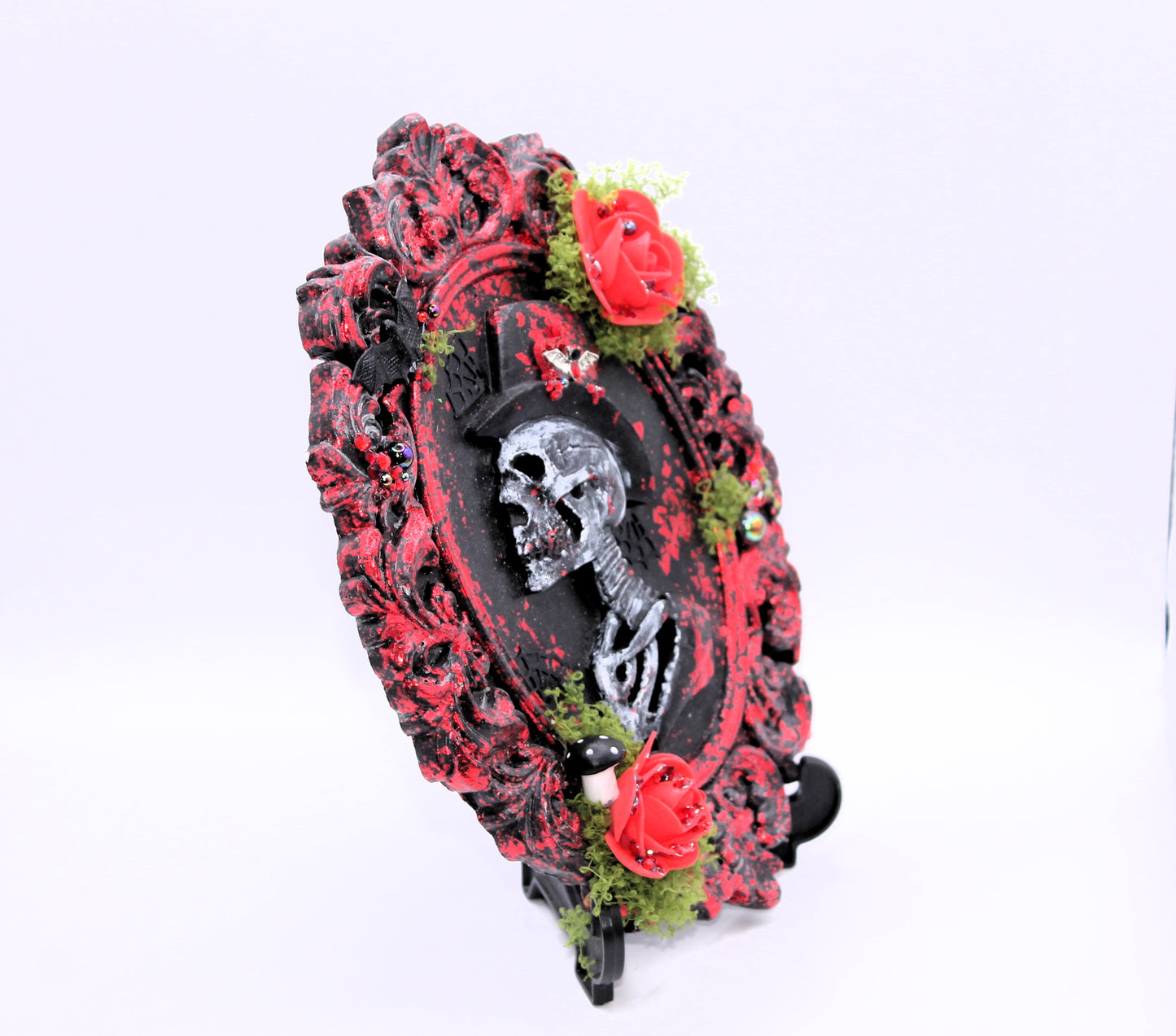 Red male skull portrait with flowers