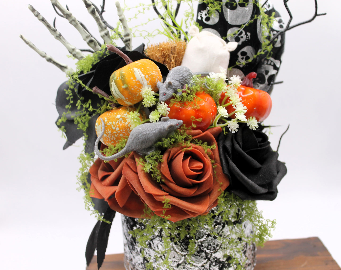 The Vermin Bouquet - Halloween Fall decoration