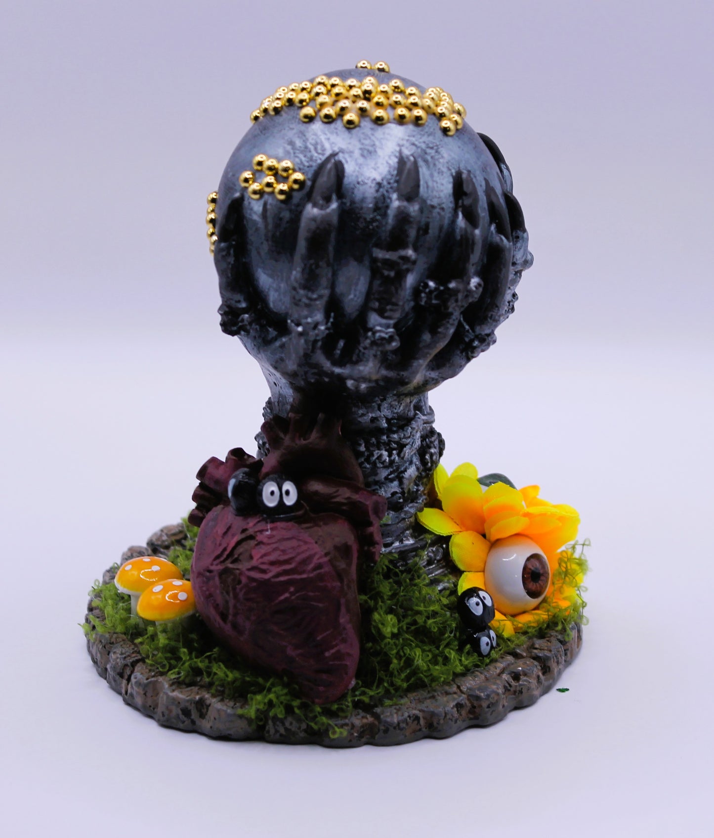 The Collector’s Curse magic ball