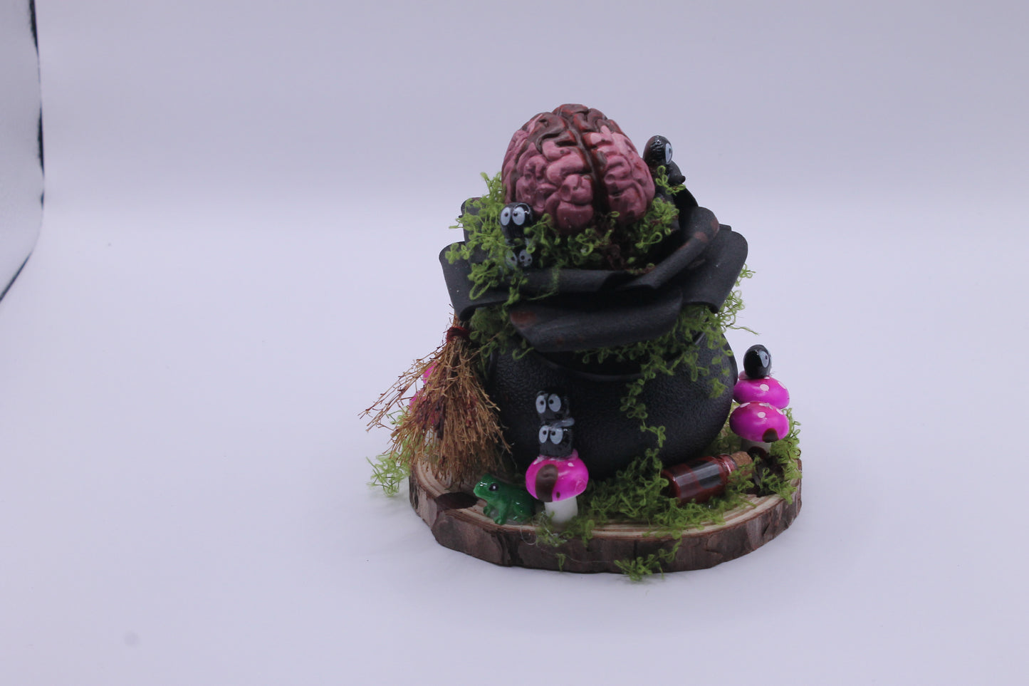 Potion of Thought brain cauldron macabre decor