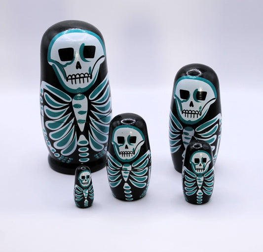 The Ghoulish Gathering Nesters stack a dolls