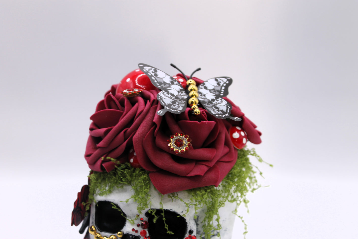 Scarlet Bloom Skull Macabre Decor