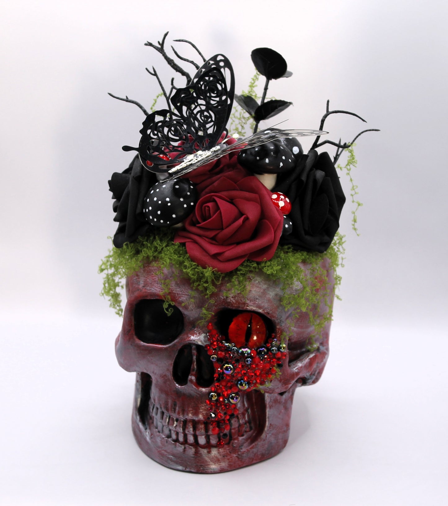 Crimson Gaze Skull Decor