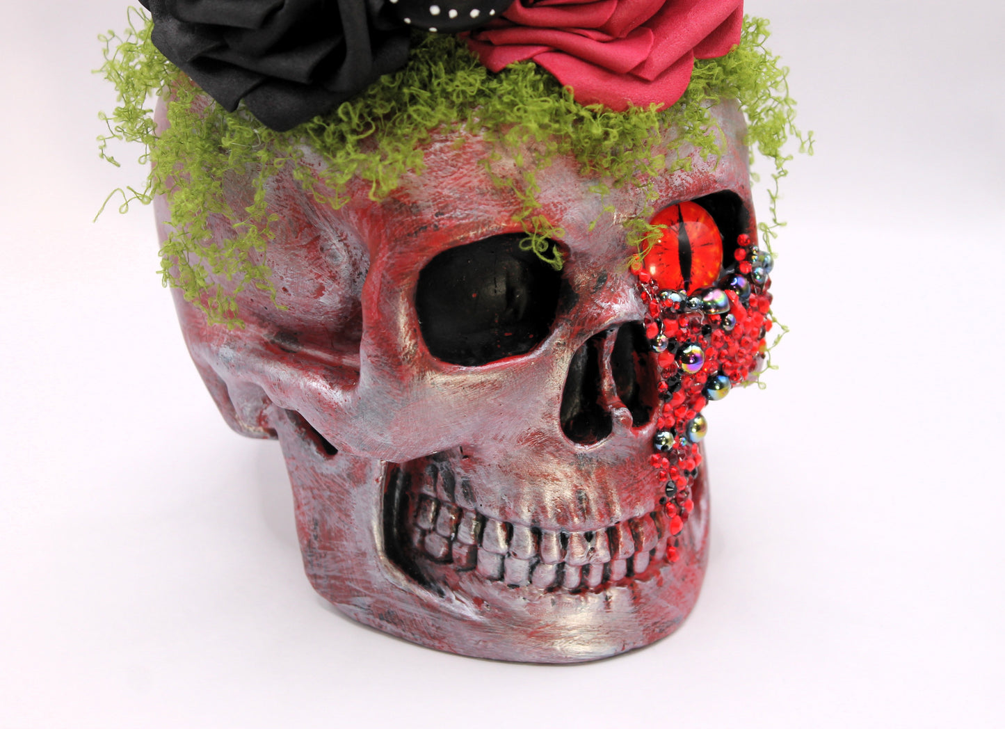 Crimson Gaze Skull Decor