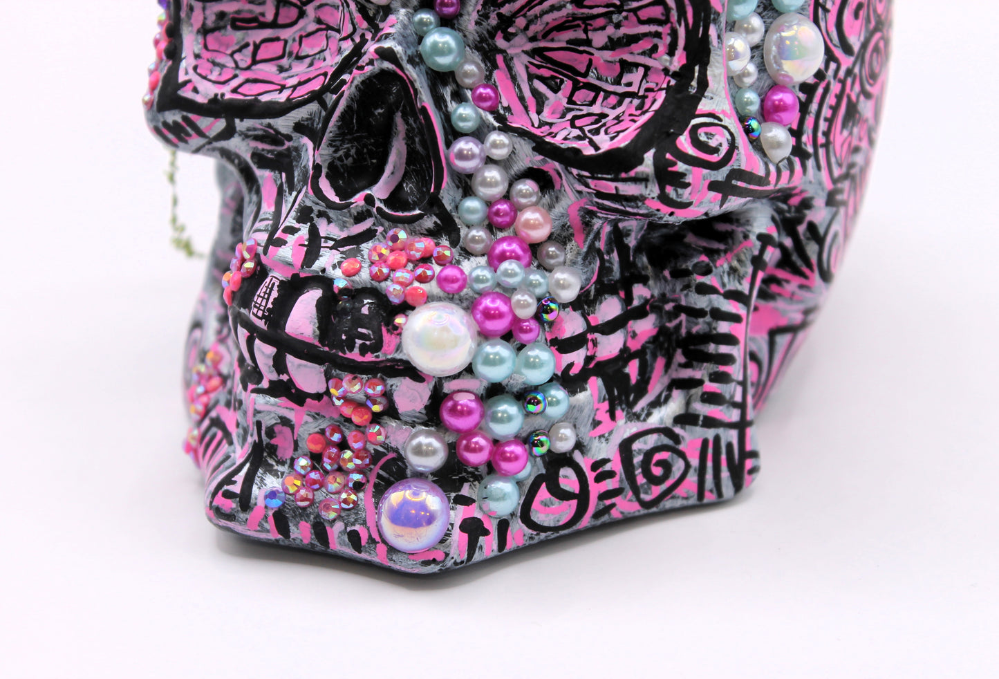 The Glittering Grave Skull Decor