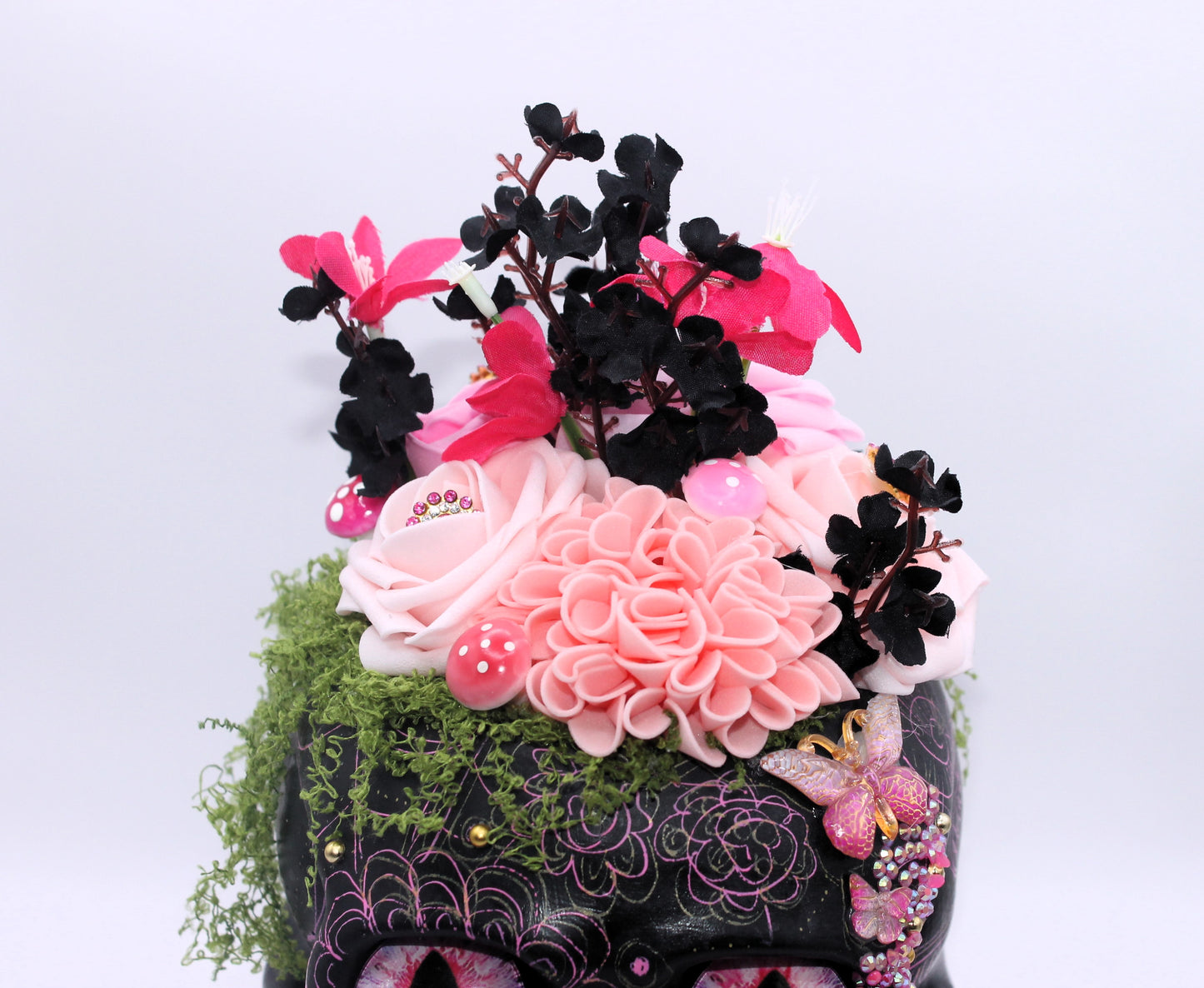 Rose Nocturne Skull Decor