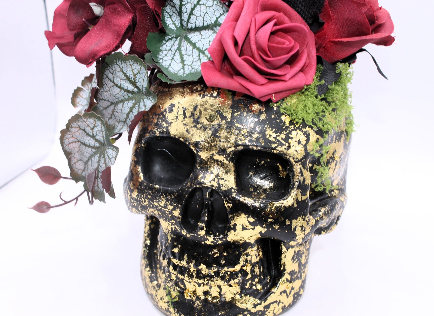 Golden Decay Skull Decor