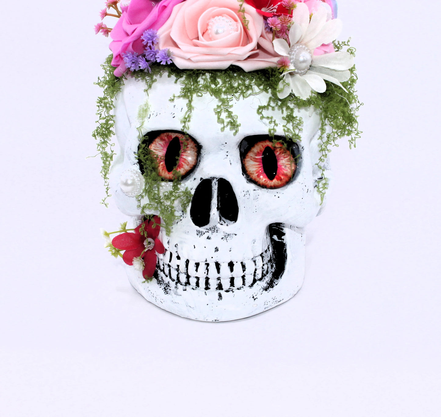 Bloomscale Queen Macabre Skull Decor