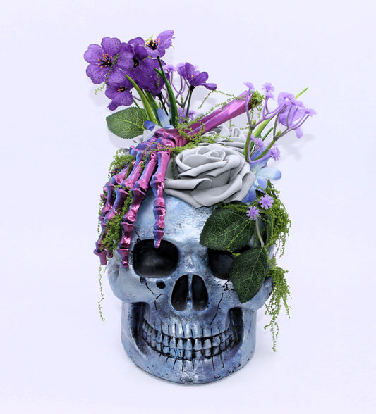 Grave Bloom Majesty Skull Decor