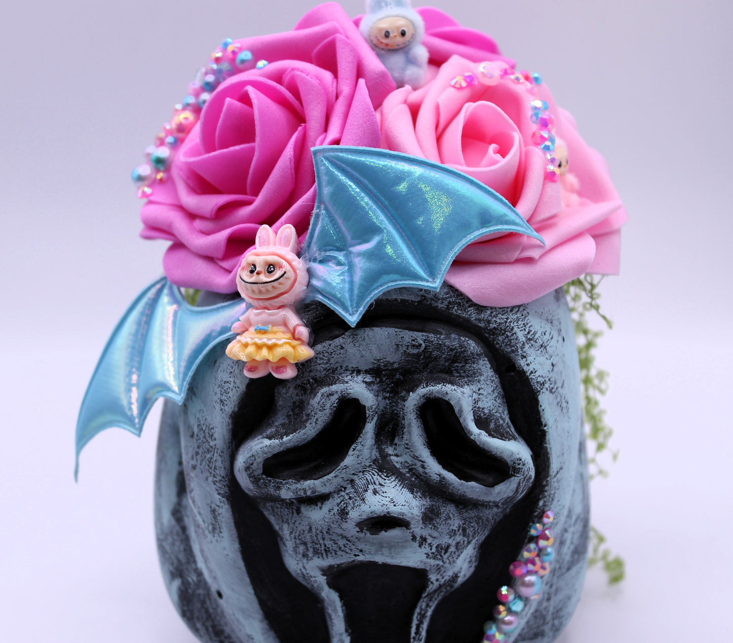 Kawaii Scream Bloom macabre decor