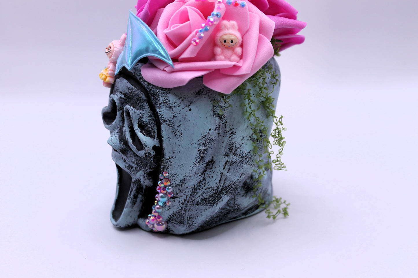 Kawaii Scream Bloom macabre decor