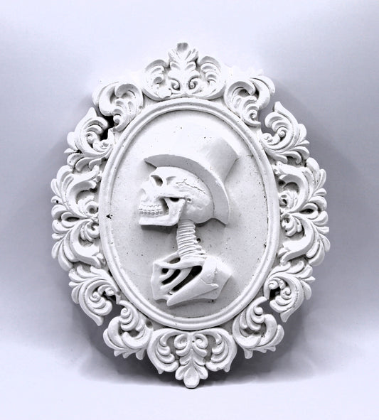 skull potrait plaque plaster mold